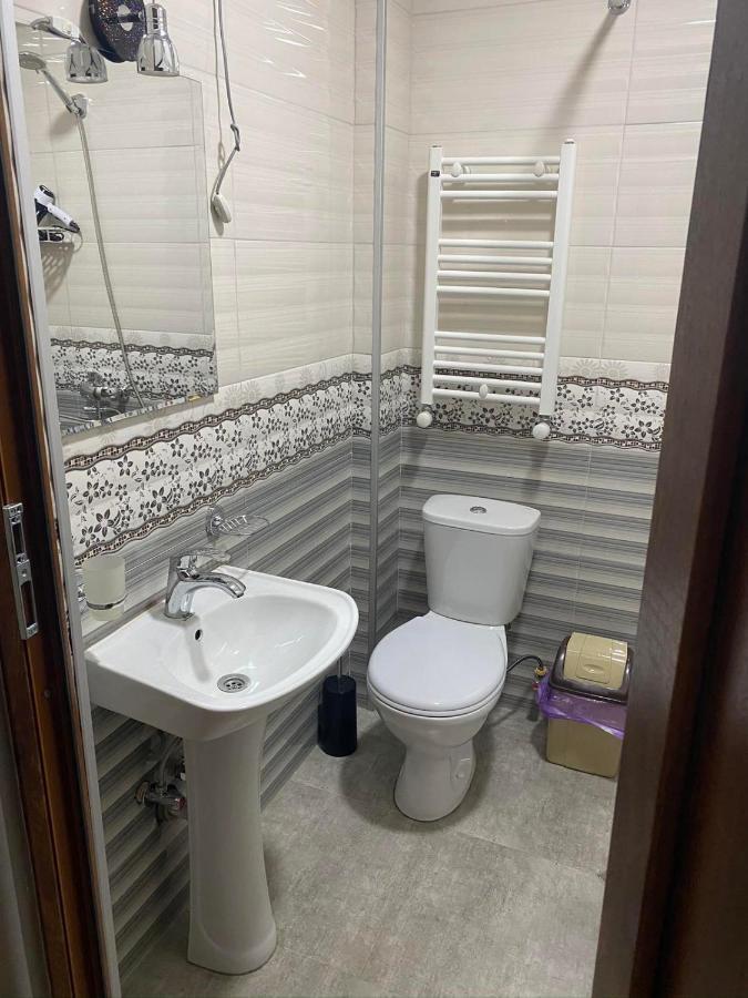 Art Hole Bed & Breakfast คูทายสิ ภายนอก รูปภาพ