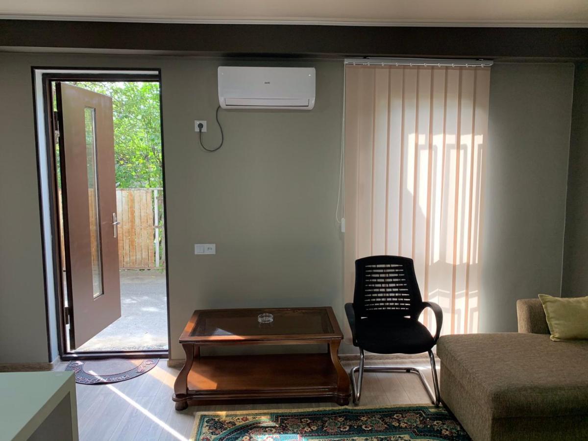 Art Hole Bed & Breakfast คูทายสิ ภายนอก รูปภาพ